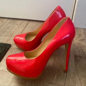 Kelsi Dagger Linzy Pump